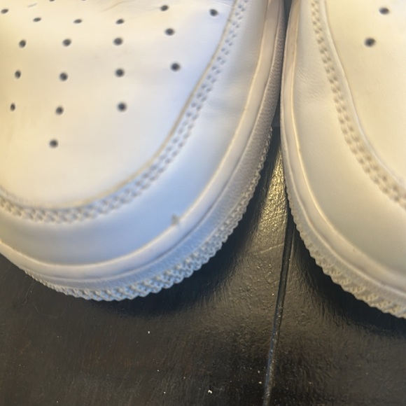 White Nike Airforce 1 - Picture 6 of 7